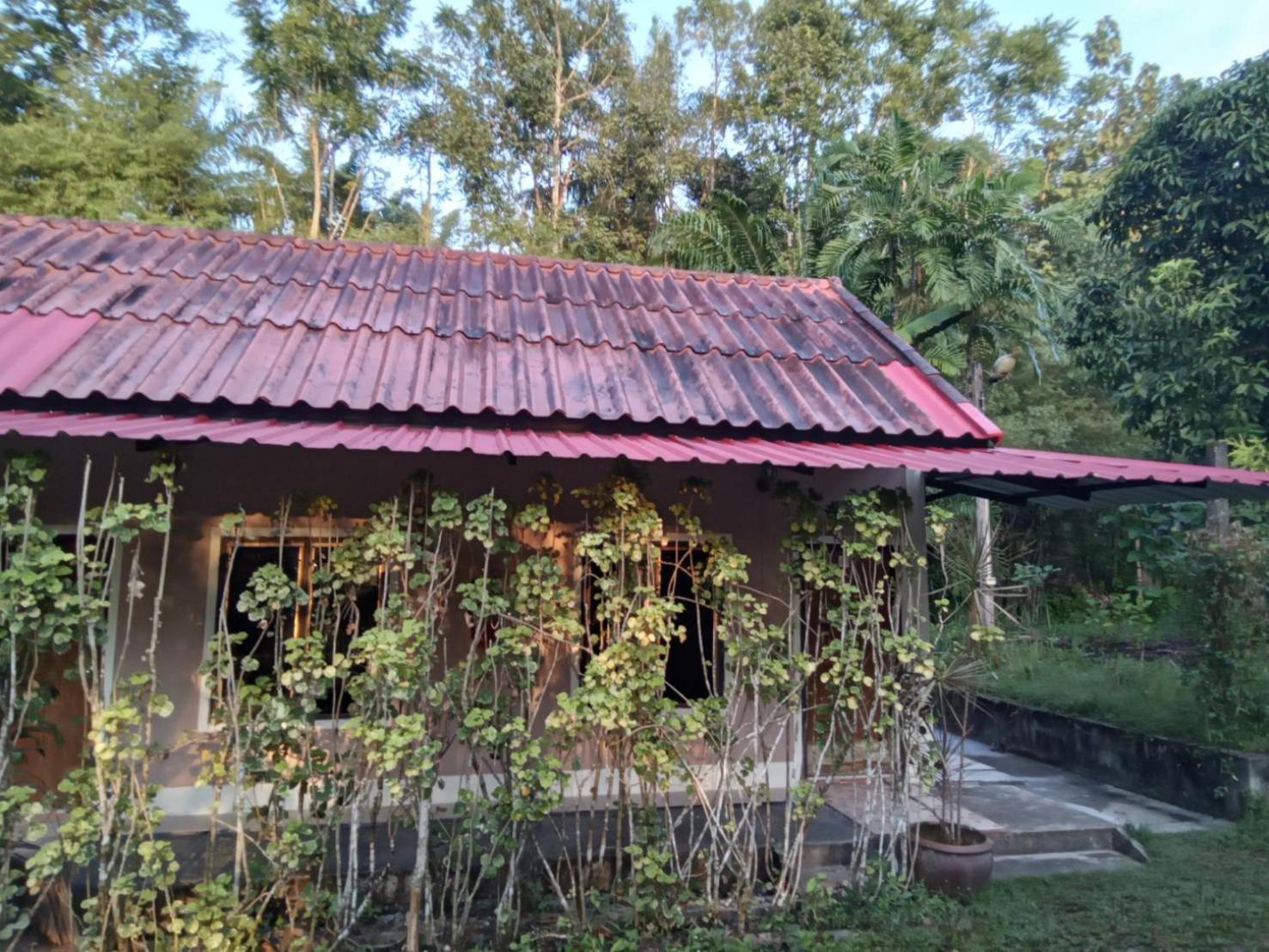 Suan Bang Bon Guest House Plai Phraya Exterior photo