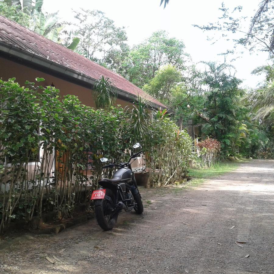 Suan Bang Bon Guest House Plai Phraya Exterior photo